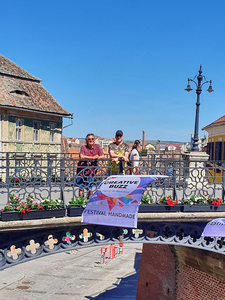 Erwin und Knut auf der Lügenbrücke Erwin und Knut auf der Lügenbrücke
